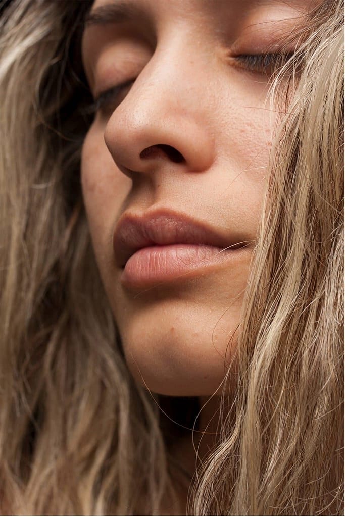 Can Lip Fillers Really Transform Thin Lips Into Full, Natural-Looking Lips? 1 454